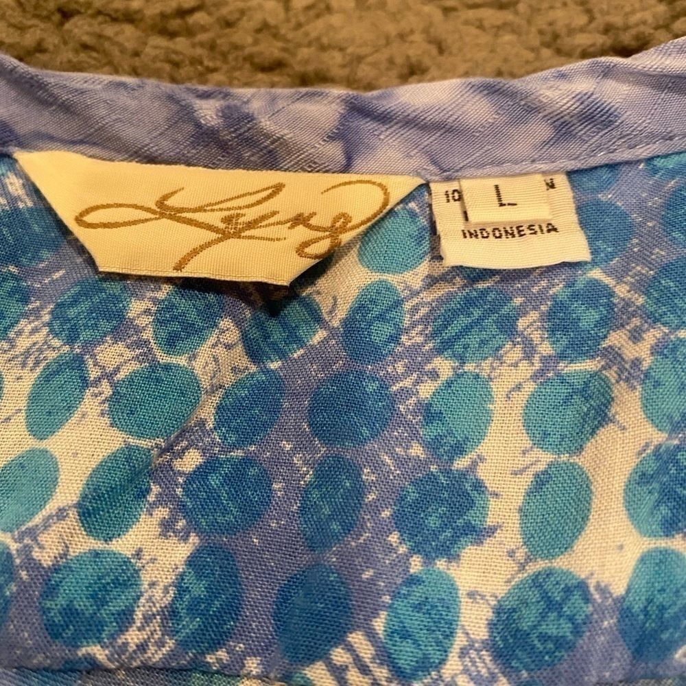 Lyng Tunic Top Rayon Size Large Button Front - Picture 11 of 14